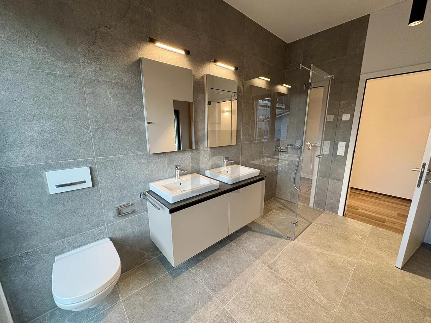 HIGH-QUALITY, FIRST OCCUPANCY WITH A VIEW OF NATURE - Photo 5 of 6