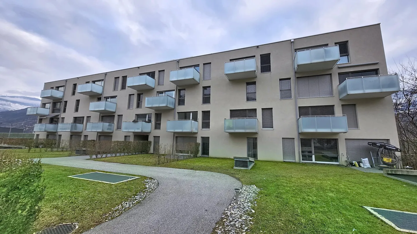 Appartement Charmant à Sion - Photo 2 sur 8