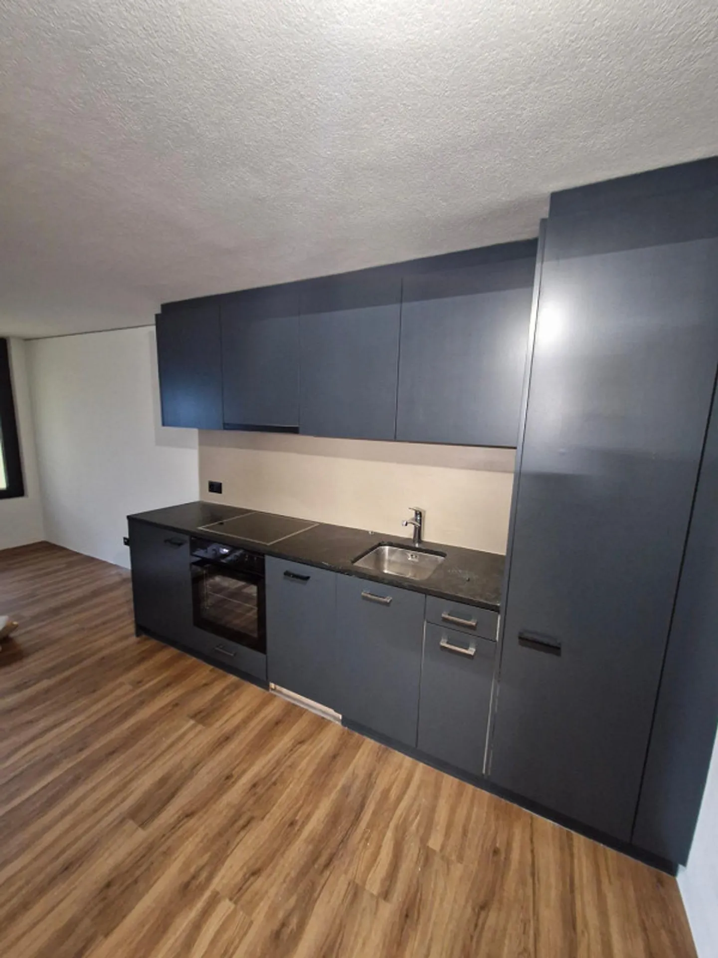 Style de vie urbain dans un quartier résidentiel charmant ! - Photo 1 sur 4