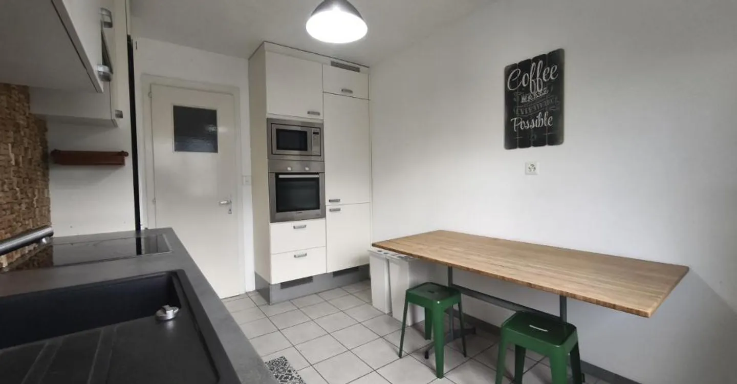 Sion Duplex 5.5 Zimmer mit Balkon und außergewöhnlichem Blick auf die Schlösser - Foto 5 von 11