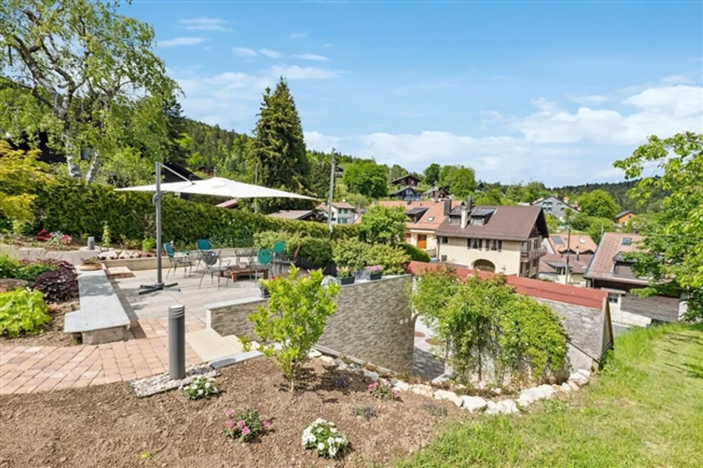 «Moderne und geräumige Villa mit See- und Bergblick» - Foto 2 von 9