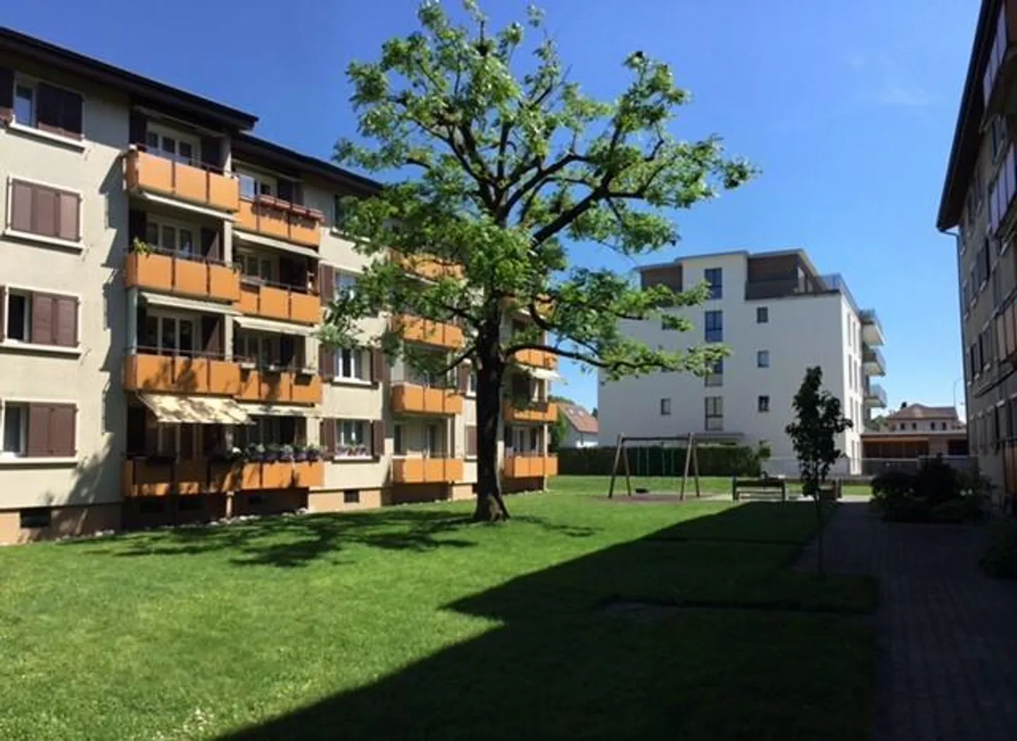 Besichtigung: 26.08.2026 zwischen 17:00 und 18:00 Uhr - Foto 1 di 5