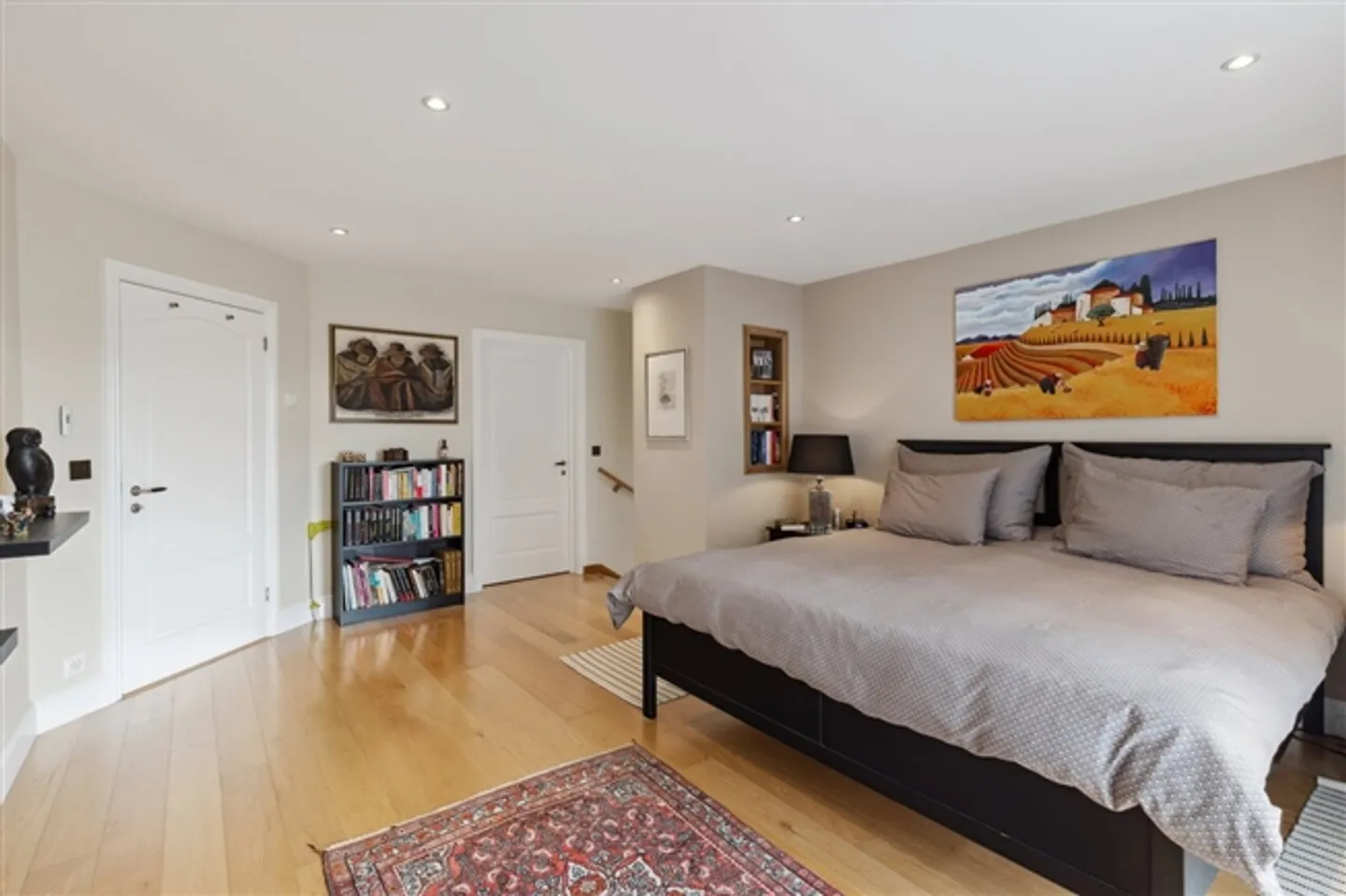 «Moderne und geräumige Villa mit See- und Bergblick» - Foto 8 von 9