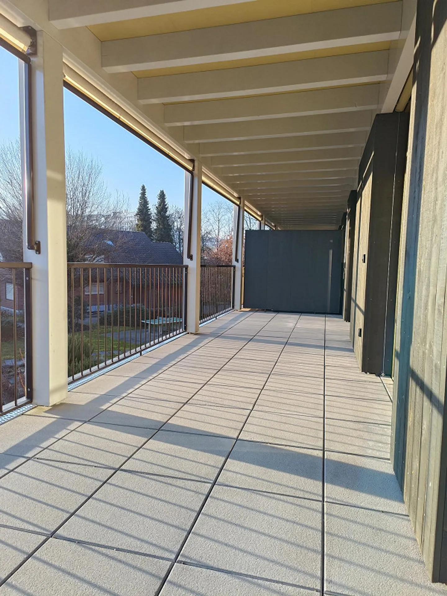 Living by the stream with a 27m2 sunny, large loggia - Photo 8 of 13