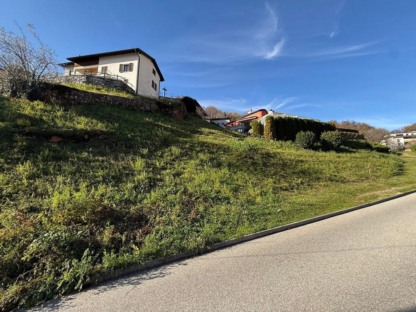 TERRENO EDIFICABILE DI CIRCA 510 MQ AD AROGNO IN VAL MARA - Foto 1 di 4