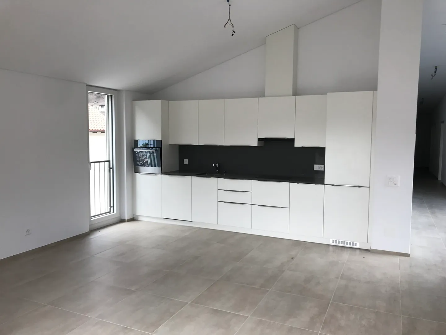 Appartamento in affitto a Lodrino, luminoso appartamento di 3,5 locali - Foto 4 di 10