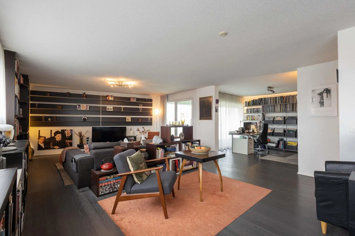 Appartamento 3.5-4.5 camere in posizione centrale con vista mozzafiato - Foto 2 di 13