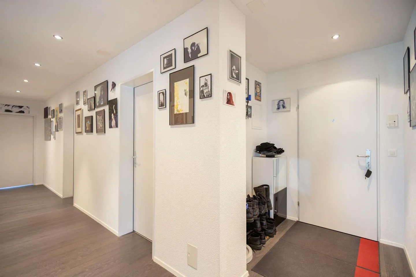 Appartamento 3.5-4.5 camere in posizione centrale con vista mozzafiato - Foto 8 di 13