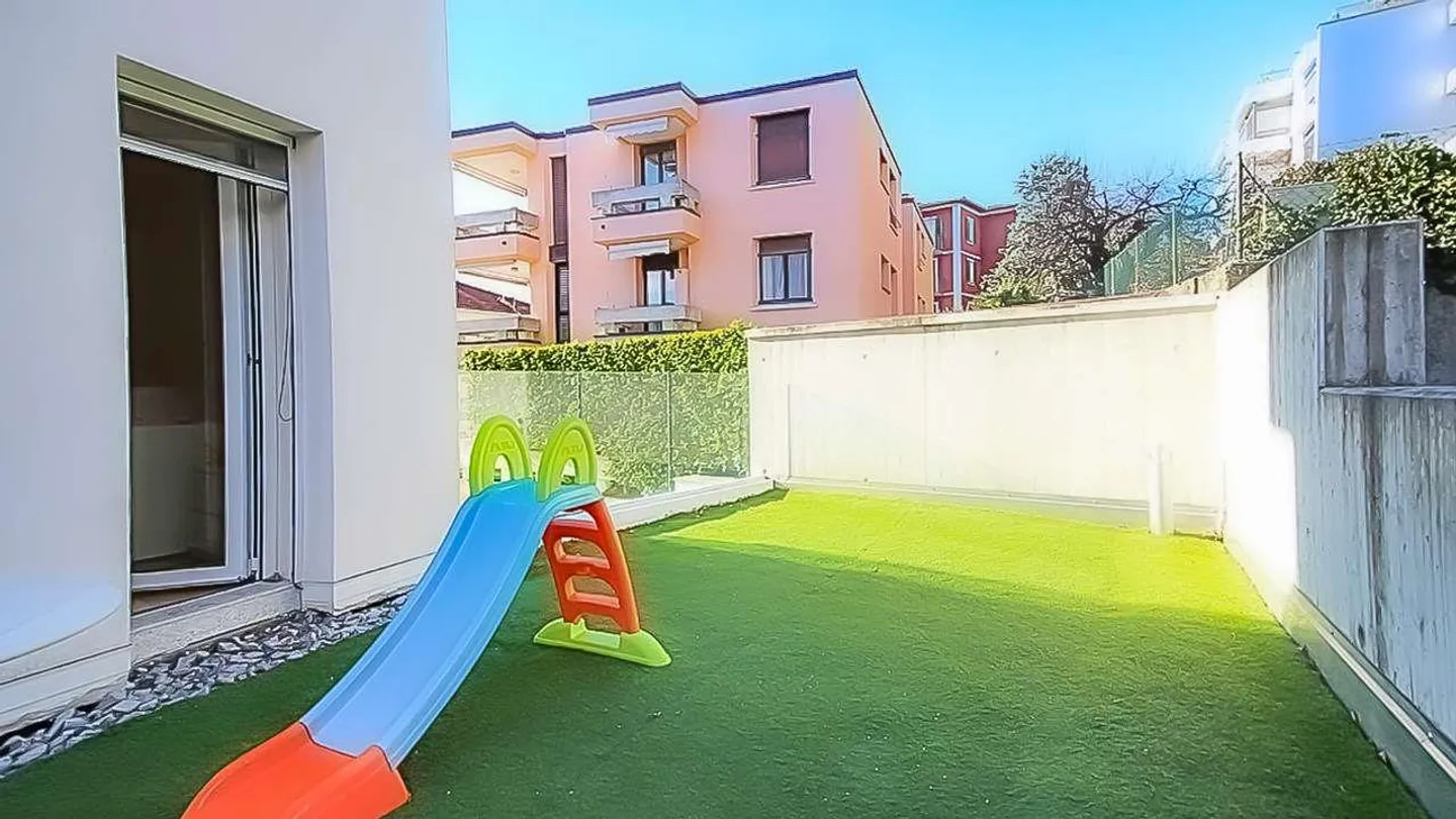 APPARTAMENTO 3,5 LOCALI CON GIARDINO - Foto 5 di 9