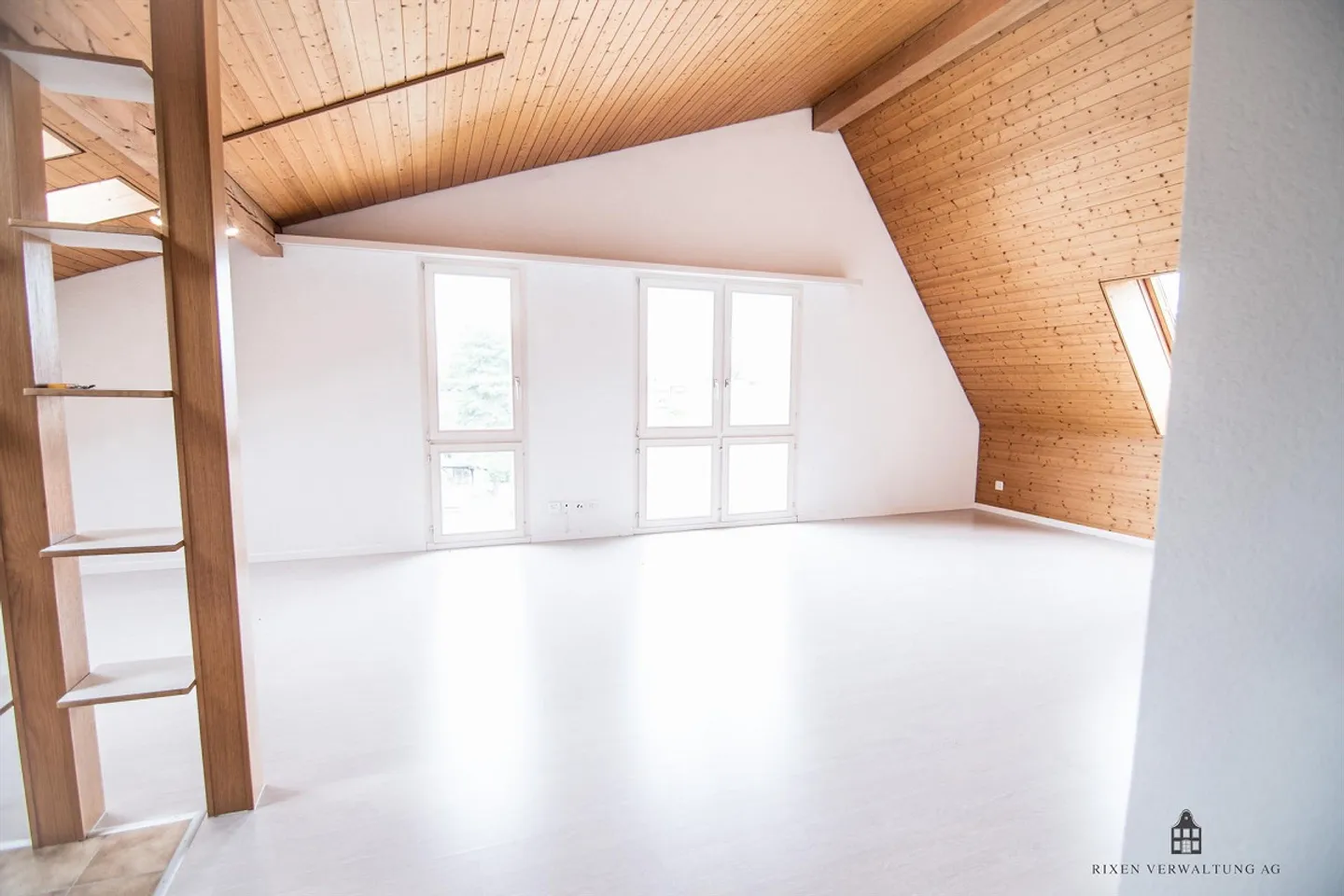 schöne und grosse 2.5 Zimmer Dachwohnung - Foto 5 von 9