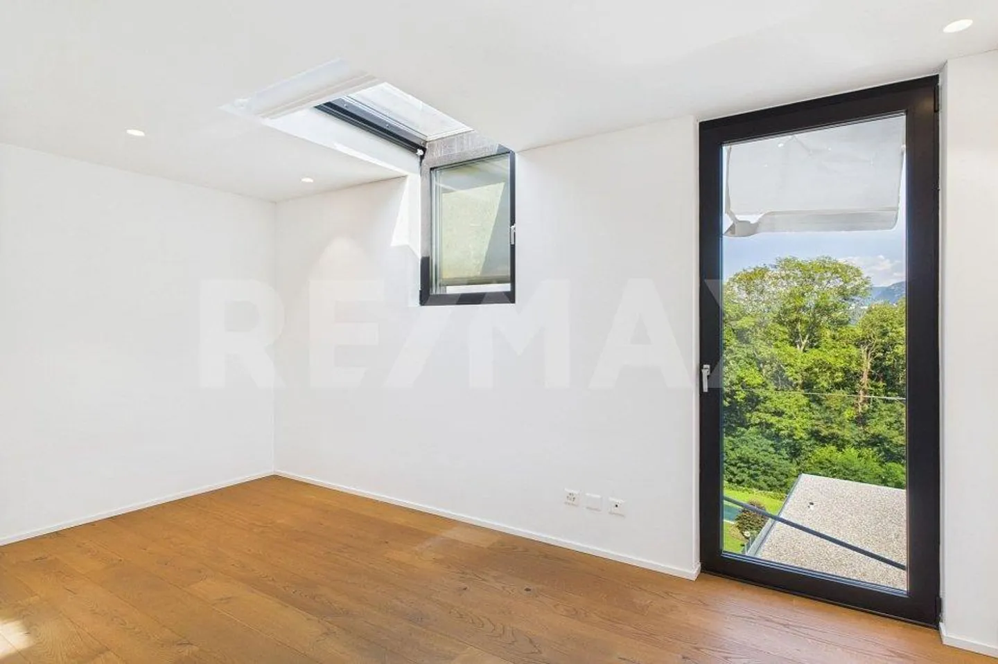 Stilvolles Attikawohnung mit Seeblick - Foto 9 von 13