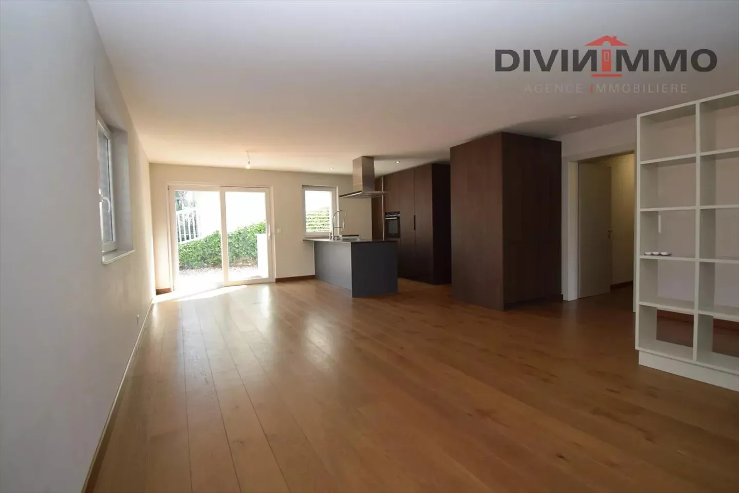 Luxurious Apartment in Sierre with Modern Amenities - Photo 2 of 7