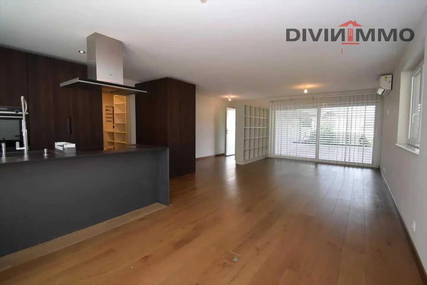 Luxurious Apartment in Sierre with Modern Amenities - Photo 4 of 7