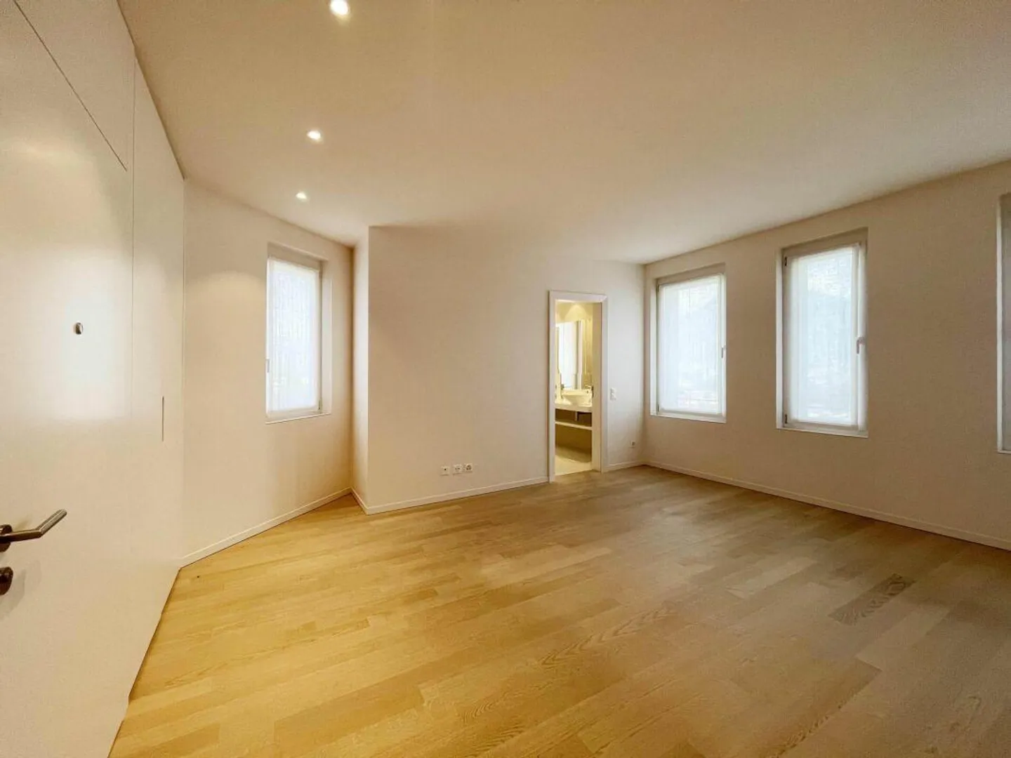 BREGANZONA · VUE SUR LE LAC · MAISON JUMELÉE ÉLÉGANTE AVEC DEUX A... - Photo 11 sur 24