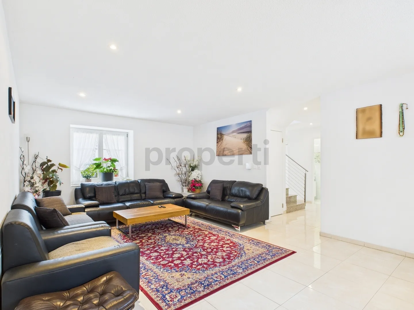 Inviting Row House in Basel with 6.5 Rooms - Photo 4 of 12