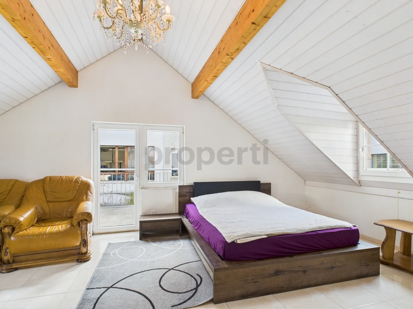 Inviting Row House in Basel with 6.5 Rooms - Photo 8 of 12