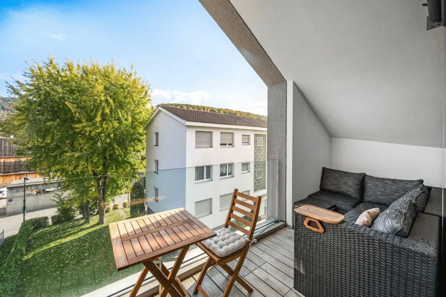 Penthouse élégant et spacieux de 5,5 pièces avec 2 loggias - Photo 9 sur 16