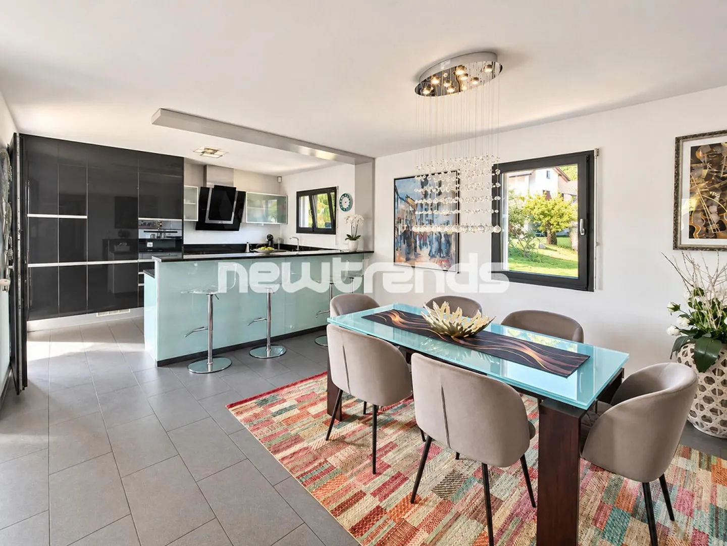 Agno, 4.5 Zimmer mit Terrasse, Garten, Jacuzzi, privatem Fitnessraum und Abstellraum - Foto 3 von 17