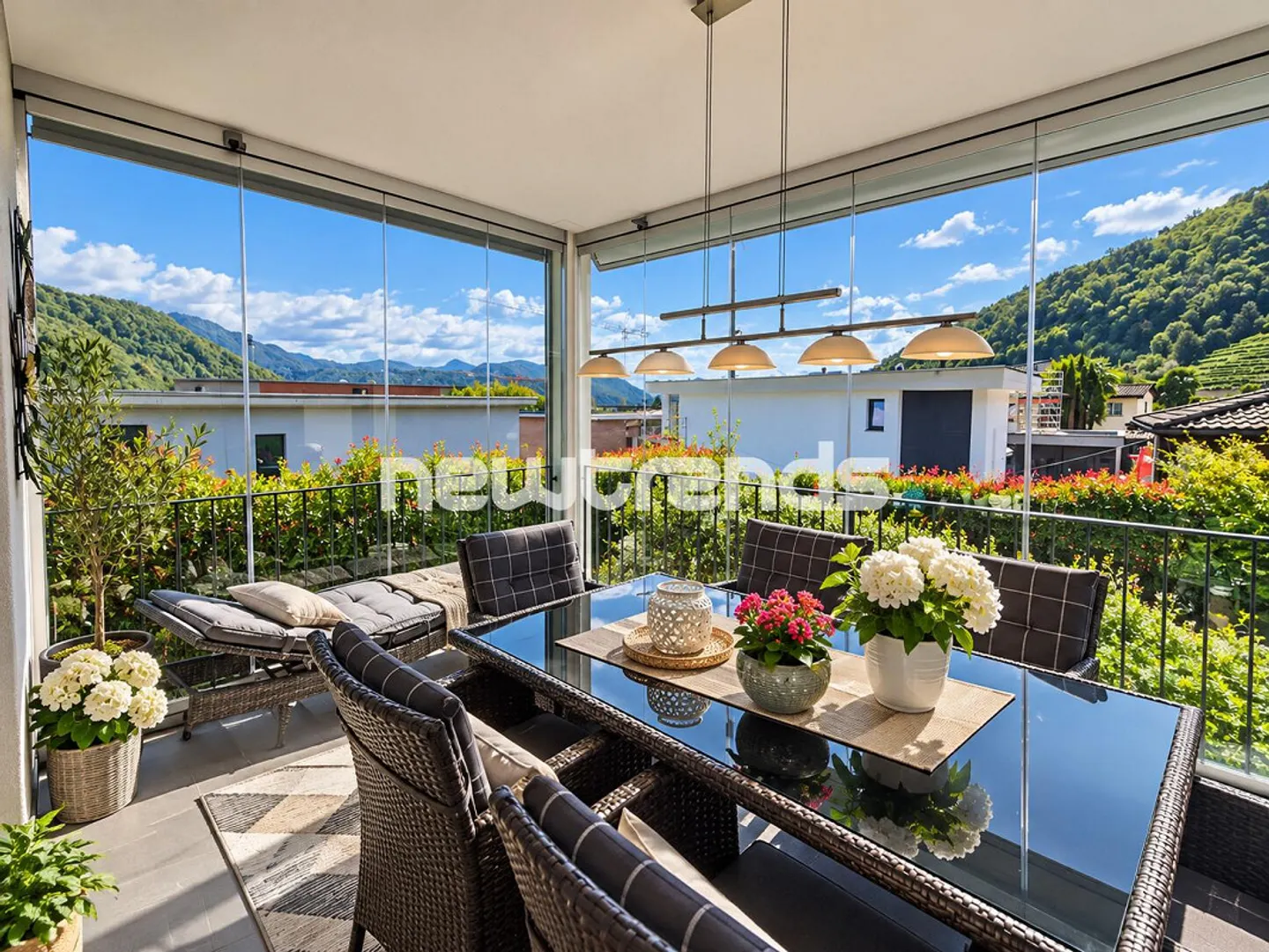 Agno, 4.5 Zimmer mit Terrasse, Garten, Jacuzzi, privatem Fitnessraum und Abstellraum - Foto 6 von 17
