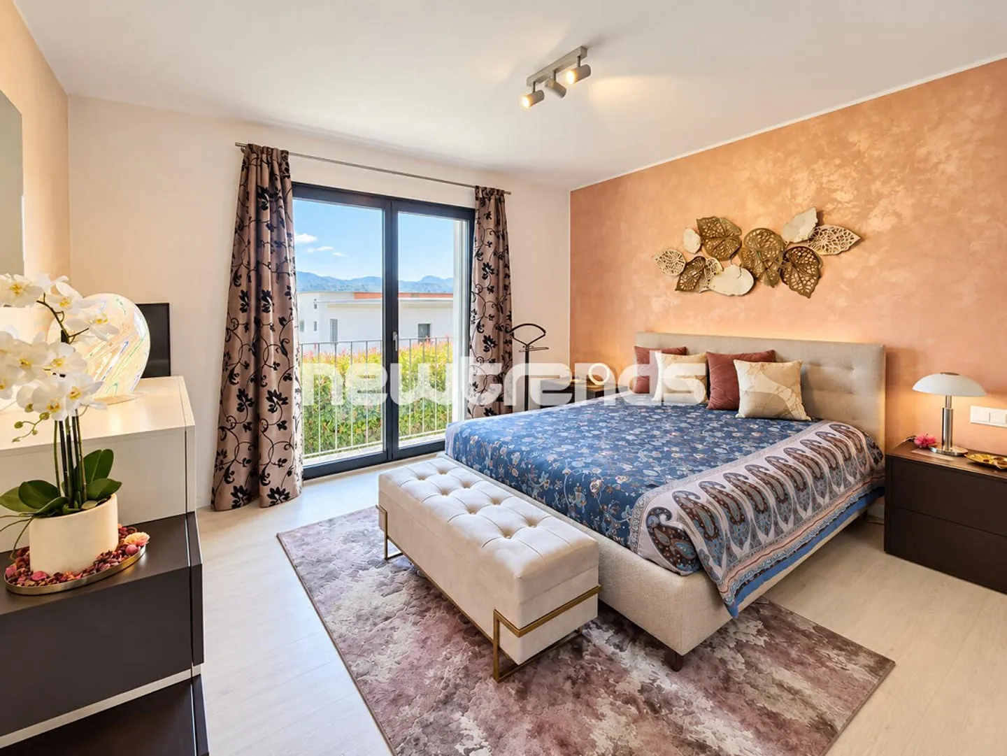 Agno, 4.5 Zimmer mit Terrasse, Garten, Jacuzzi, privatem Fitnessraum und Abstellraum - Foto 8 von 17