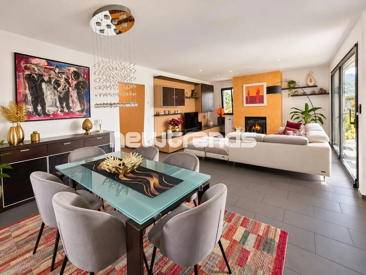 Agno, 4.5 Zimmer mit Terrasse, Garten, Jacuzzi, privatem Fitnessraum und Abstellraum - Foto 1 von 17