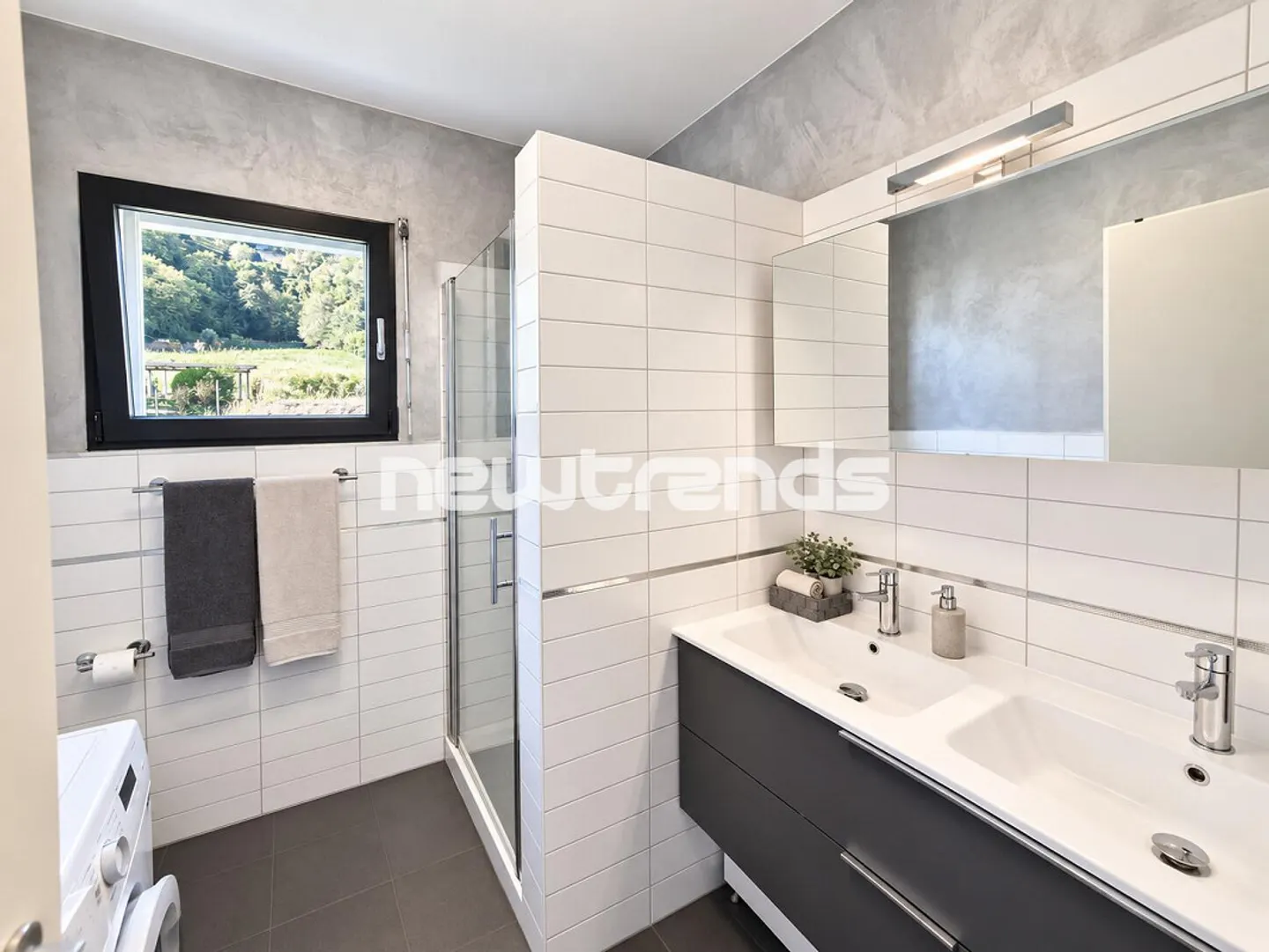 Agno, 4.5 Zimmer mit Terrasse, Garten, Jacuzzi, privatem Fitnessraum und Abstellraum - Foto 13 von 17