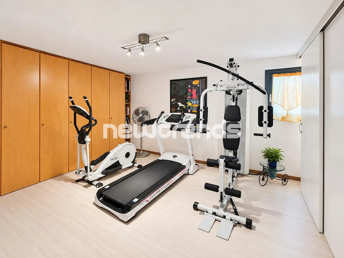 Agno, 4.5 Zimmer mit Terrasse, Garten, Jacuzzi, privatem Fitnessraum und Abstellraum - Foto 14 von 17