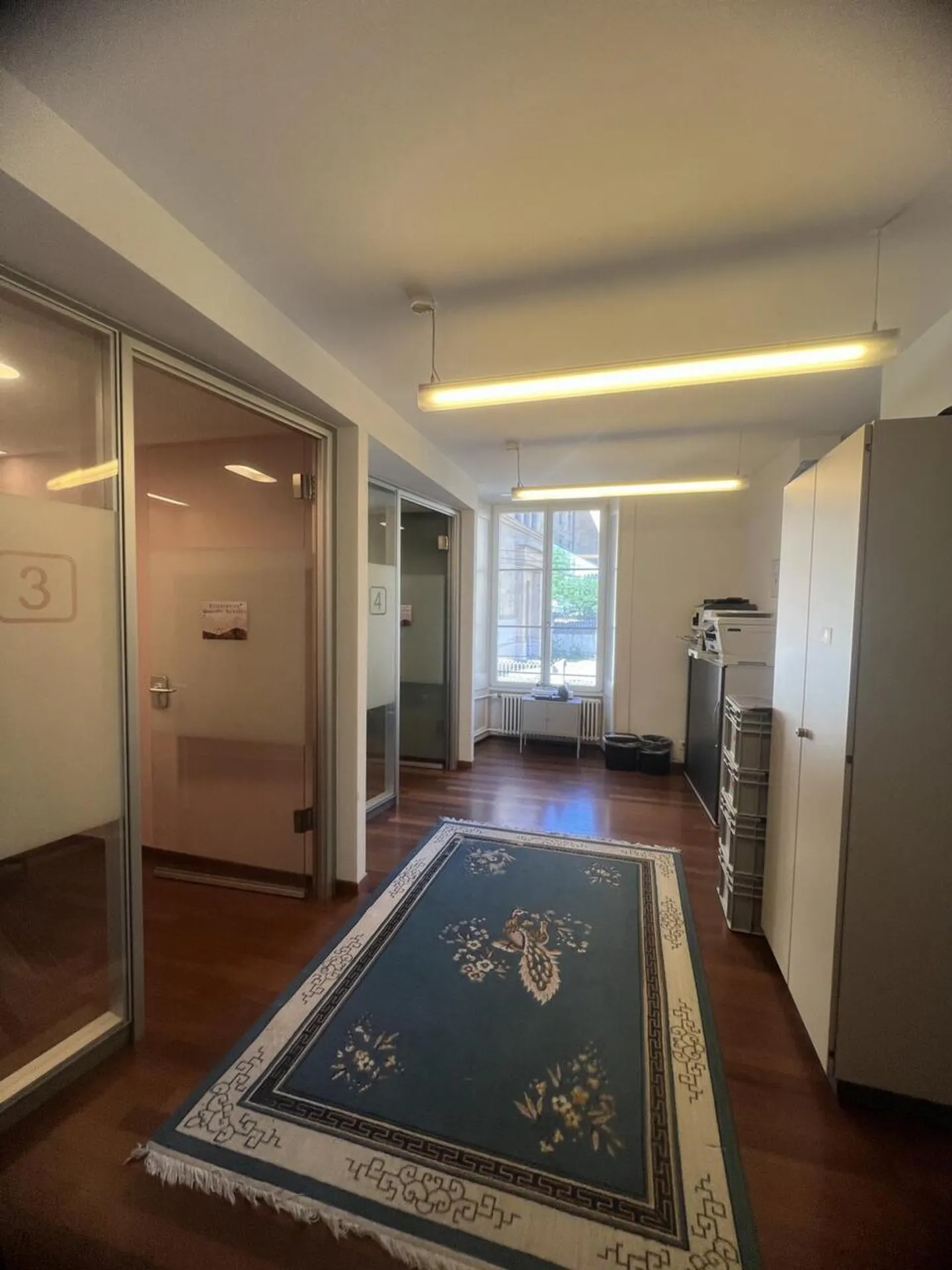 Ufficio spazioso in centro città - Foto 2 di 10