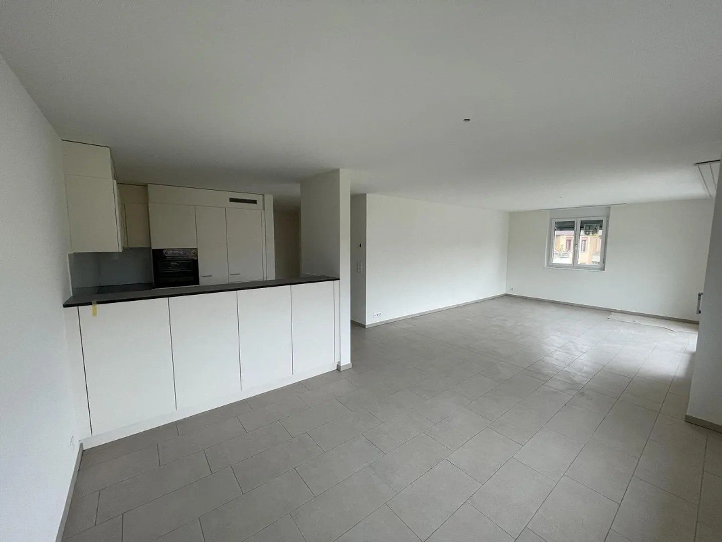 Moderne 3.5 Zimmerwohnung an ruhiger, zentraler Lage - Foto 3 di 9