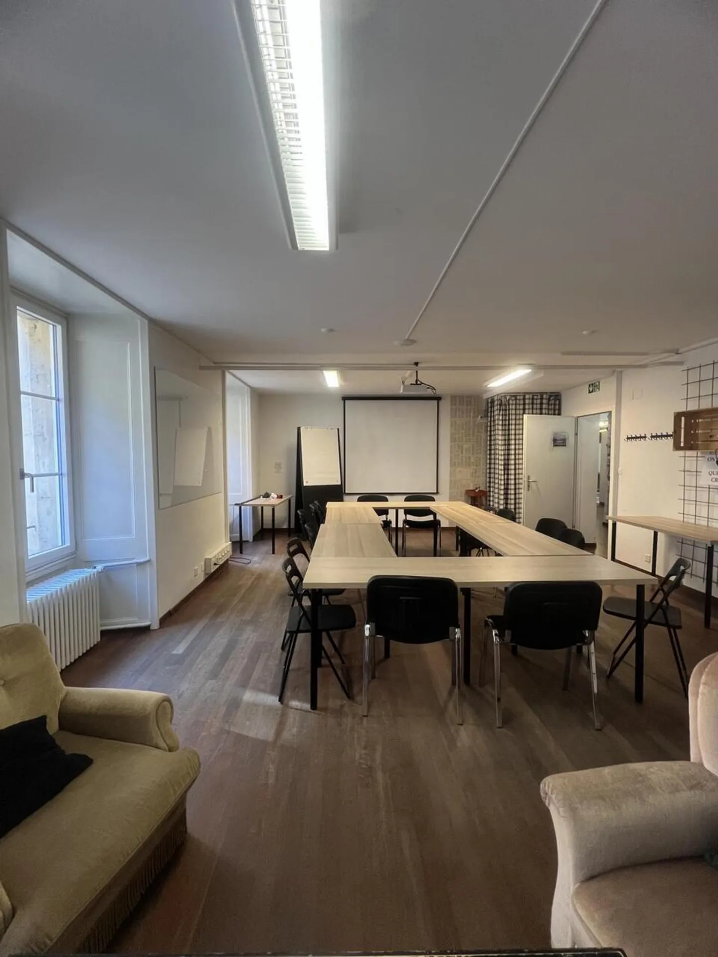 Ufficio spazioso in centro città - Foto 7 di 10