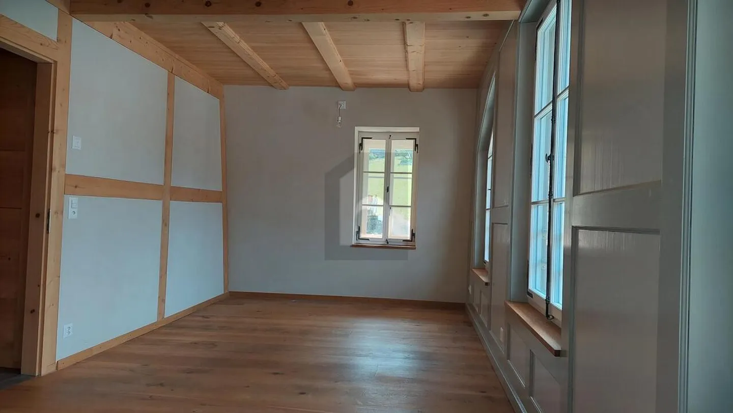 Penthouse for rent - Photo 4 of 6