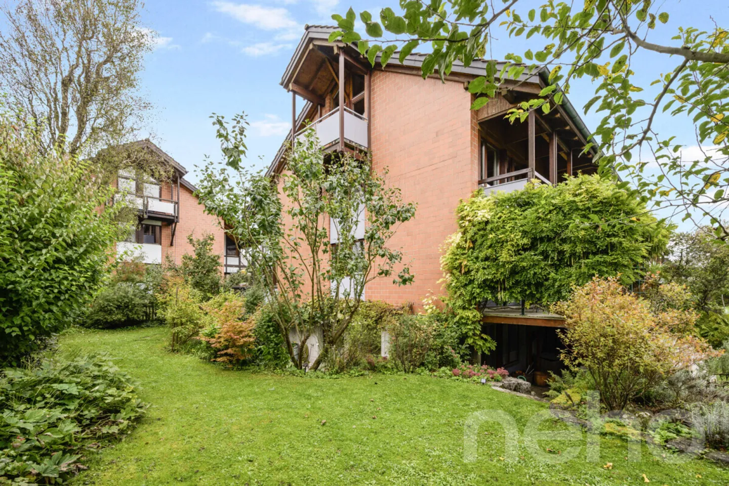 Maison de coin de 5 pièces avec étang de baignade, pergola et intimité - Photo 12 sur 13