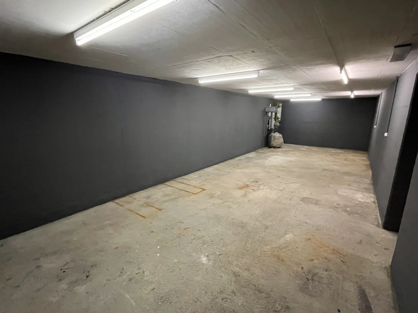 Lager - Foto 2 von 3