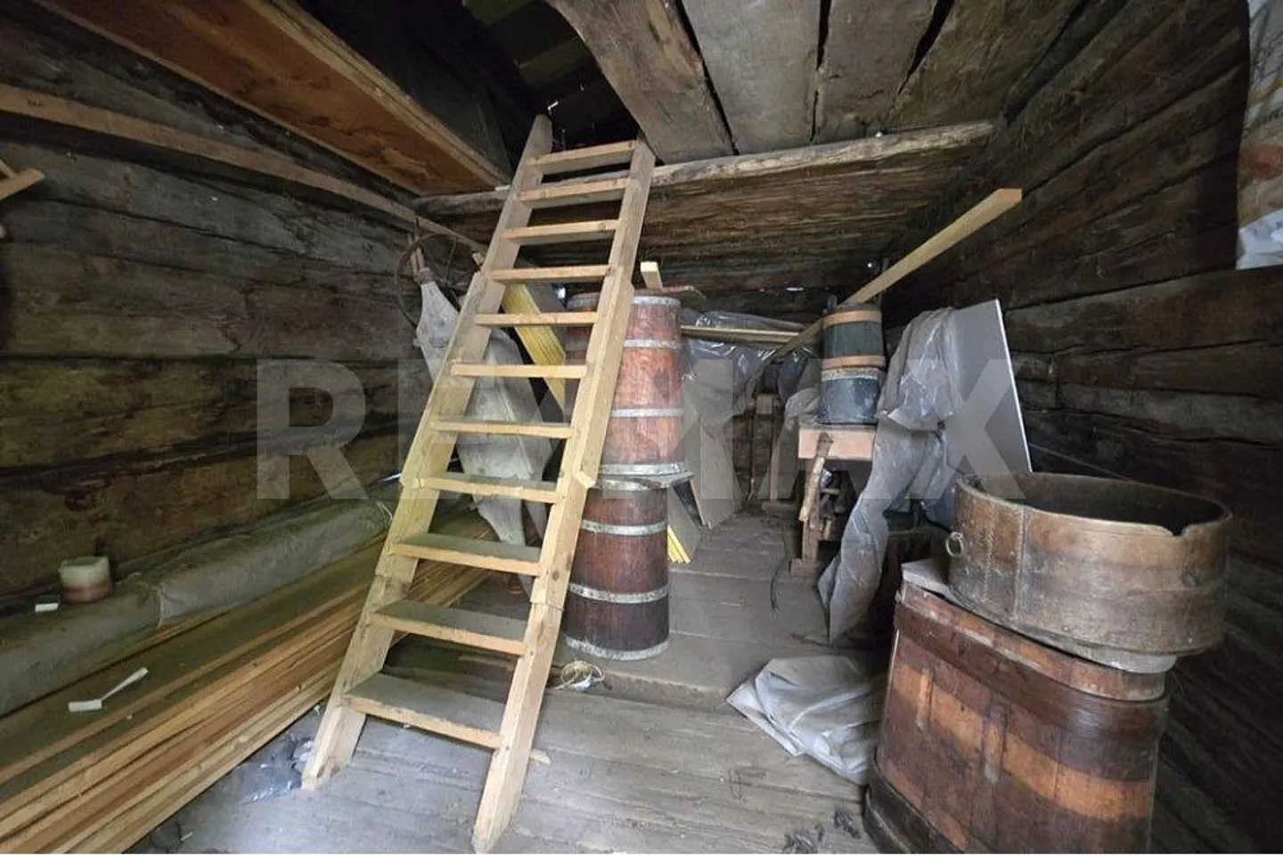 Il tuo rifugio in Vallese: Un fienile con potenziale illimitato - Foto 6 di 13