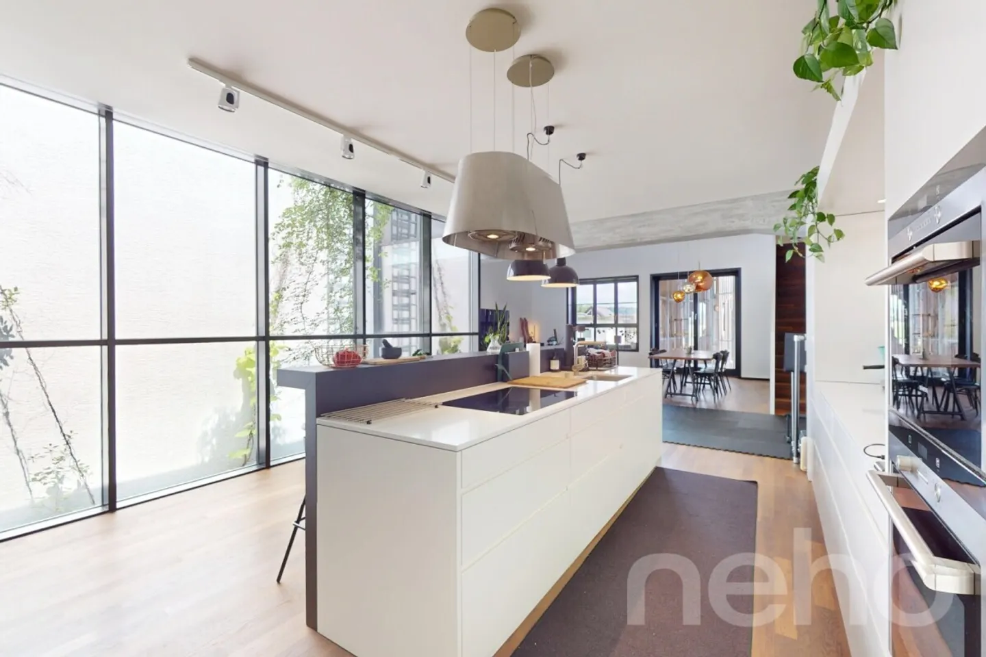 Extraordinary apartment with upscale living ambiance - Photo 3 of 13