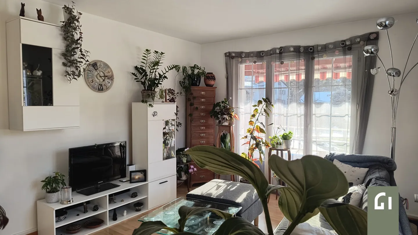 Maison familiale avec appartement - Photo 2 sur 11