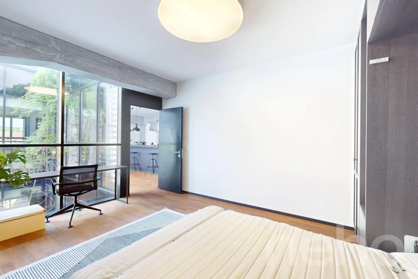 Extraordinary apartment with upscale living ambiance - Photo 10 of 13