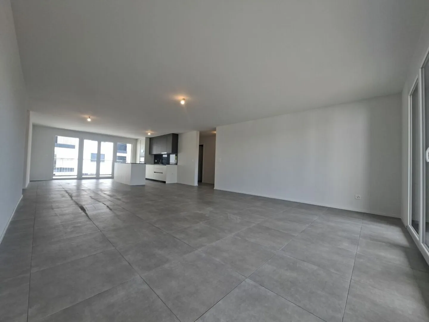 Modern 4.5 Room Apartment - Photo 2 of 15