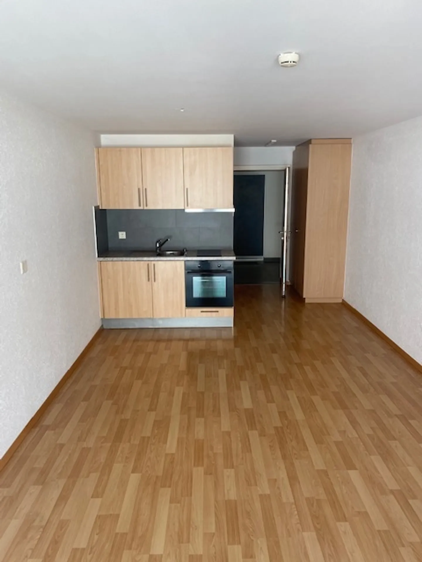 1.5 Room Studio - Photo 2 of 2