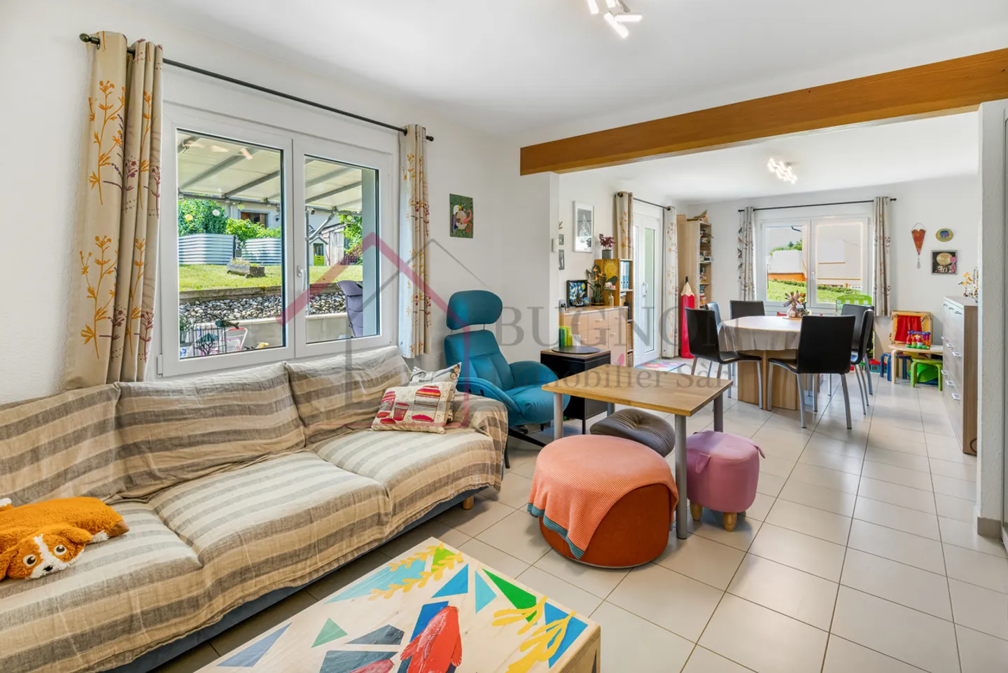 Villa rénovée avec jardin - Photo 4 sur 16