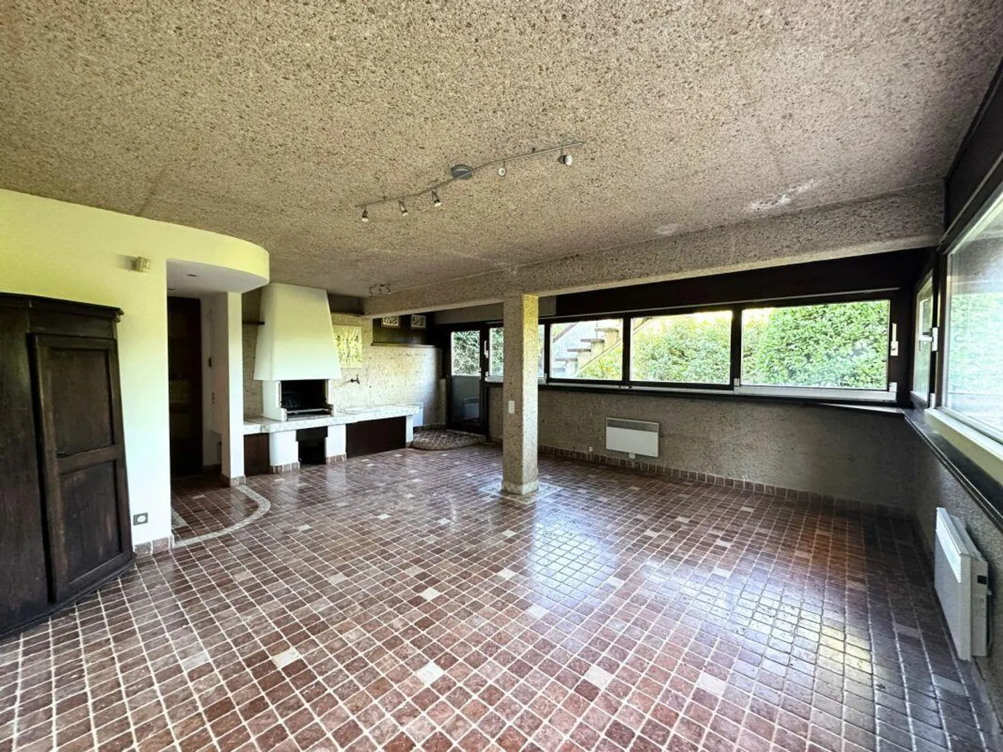 Edles Doppelhaus im Grünen mit offenem Blick - Foto 17 von 23
