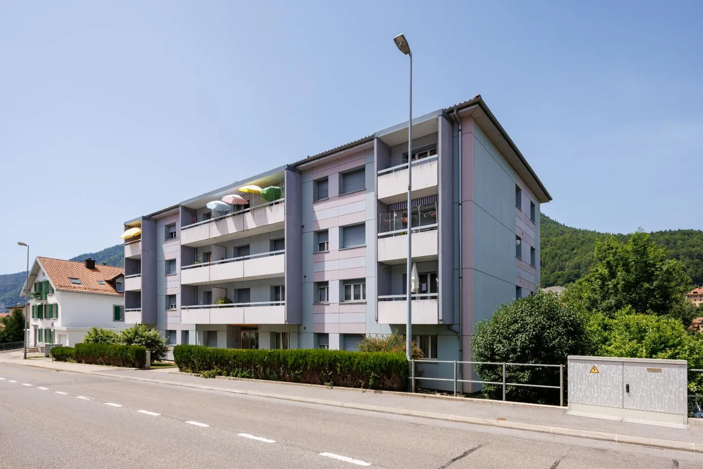 2.5 Room Apartment - Photo 2 of 3