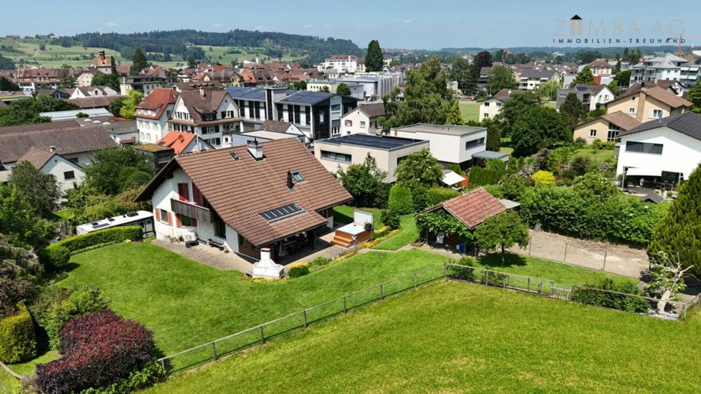 Ideal for multi-generational living or home office: Quiet living at the end of a cul-de-sac and still just minutes from the train station, shopping, and the old town - Photo 1 of 19