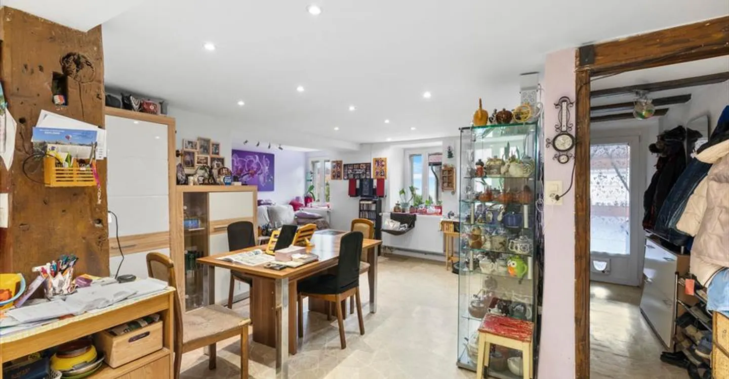 Maison Familiale Charmante avec Piscine - Photo 10 sur 12
