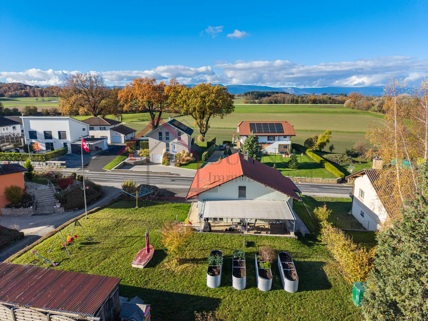 Villa rénovée avec jardin - Photo 14 sur 16