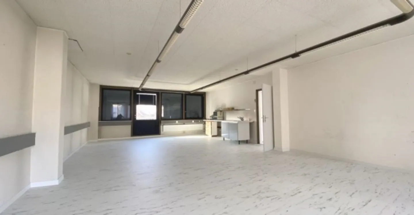 Medical Office 1 Room - Photo 9 of 9