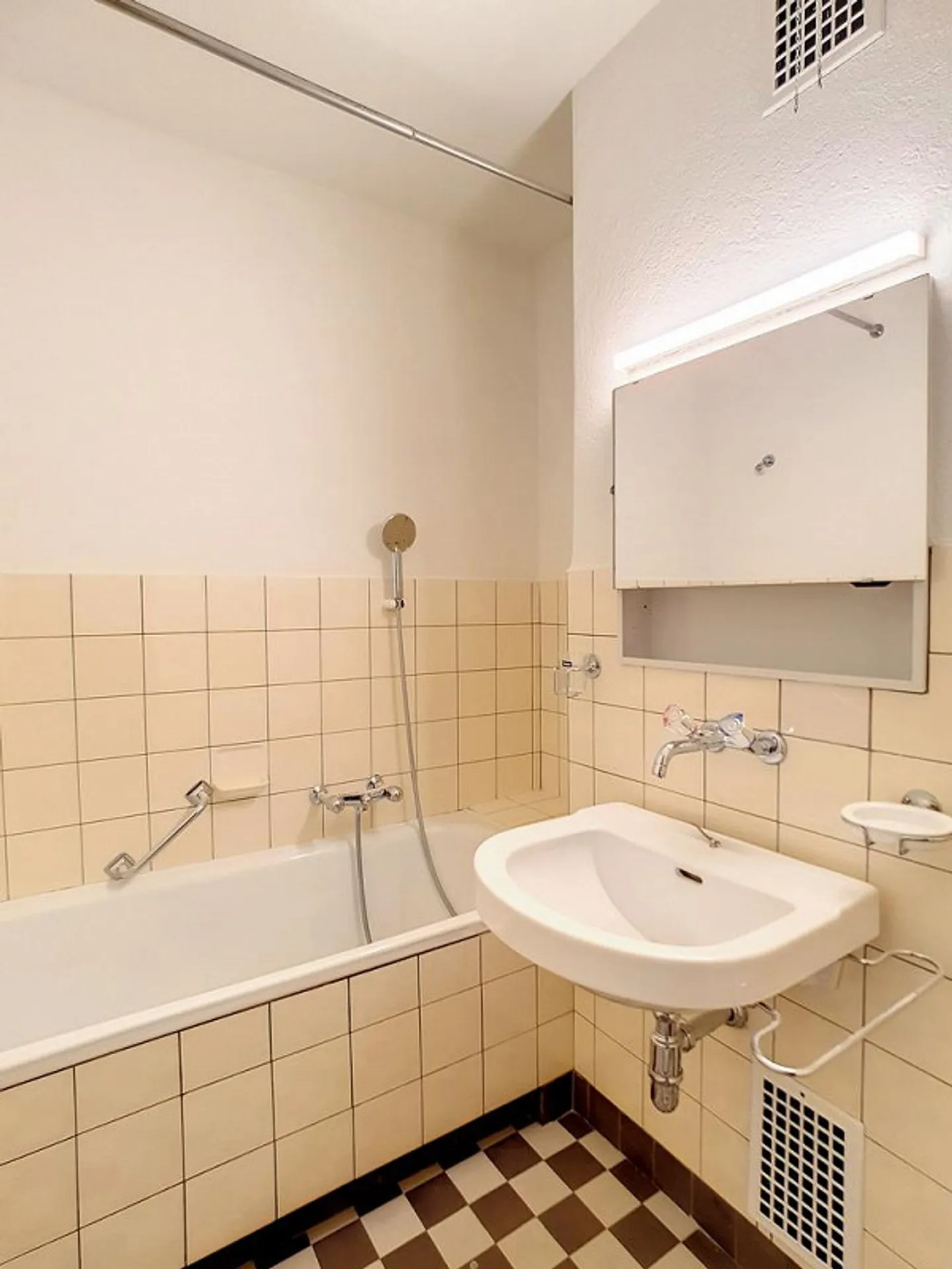 Charmante Wohnung in Baden - Foto 5 von 9