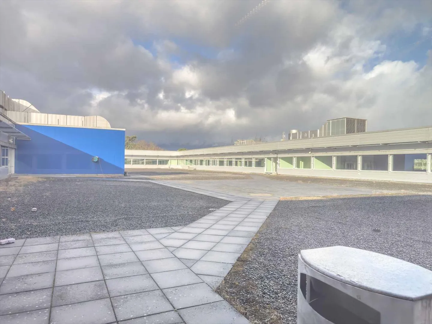 Workshop / Office / Laboratory – 1,360 m² – Top floor of the IKEA building - Photo 8 of 10