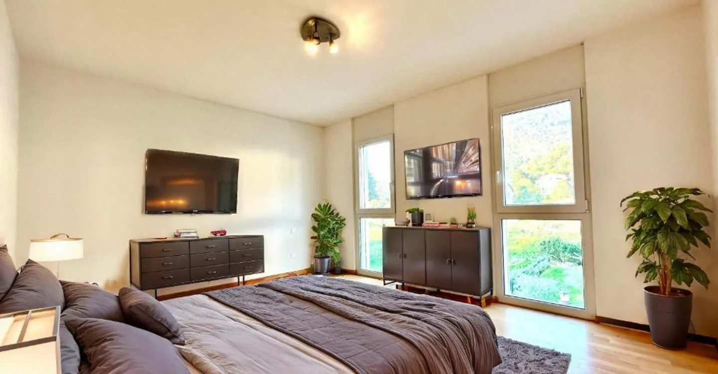 Appartement élégant de 4,5 pièces avec équipements modernes à Castel San Pietro - Photo 3 sur 9