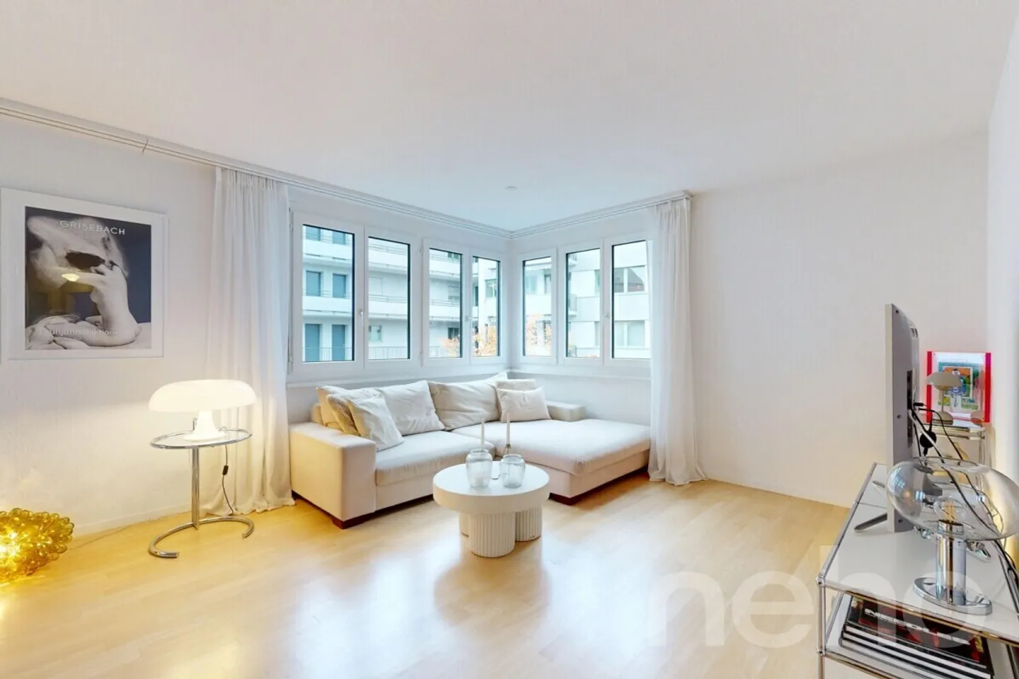 Attractive 3.5-Room City Apartment in Prime Location - Photo 2 of 8